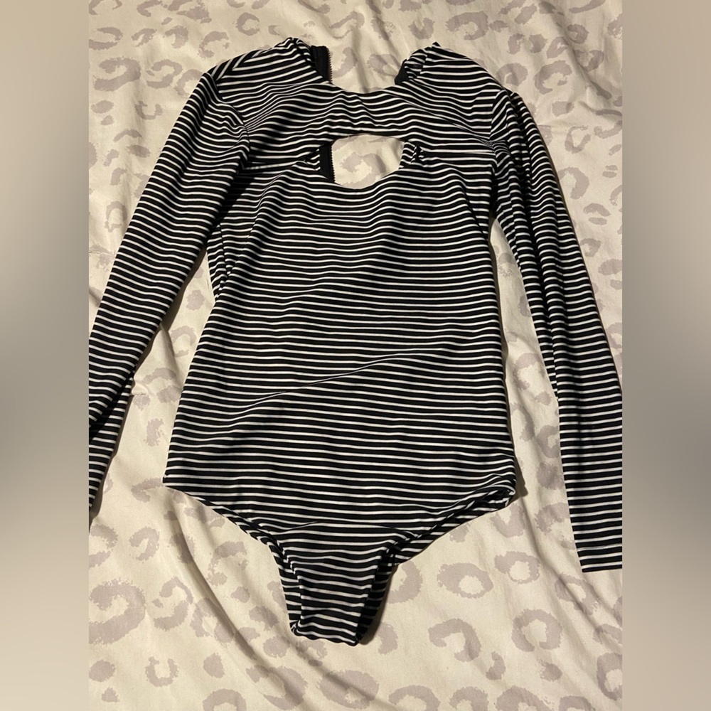 Mikoh one price black and white stripped swimsuit